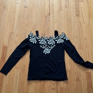 Off the shoulder long sleeve
